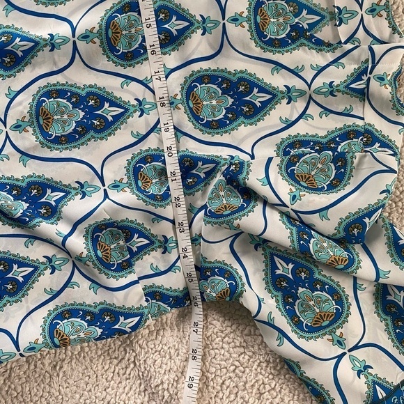 Violet and Claire Tunic Blouse,  with V-neck and 3/4 sleeves Size: 2X - Picture 8 of 13